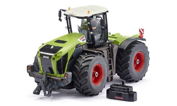 Image de Claas Xerion 5000 Trac CV et commande par applicat